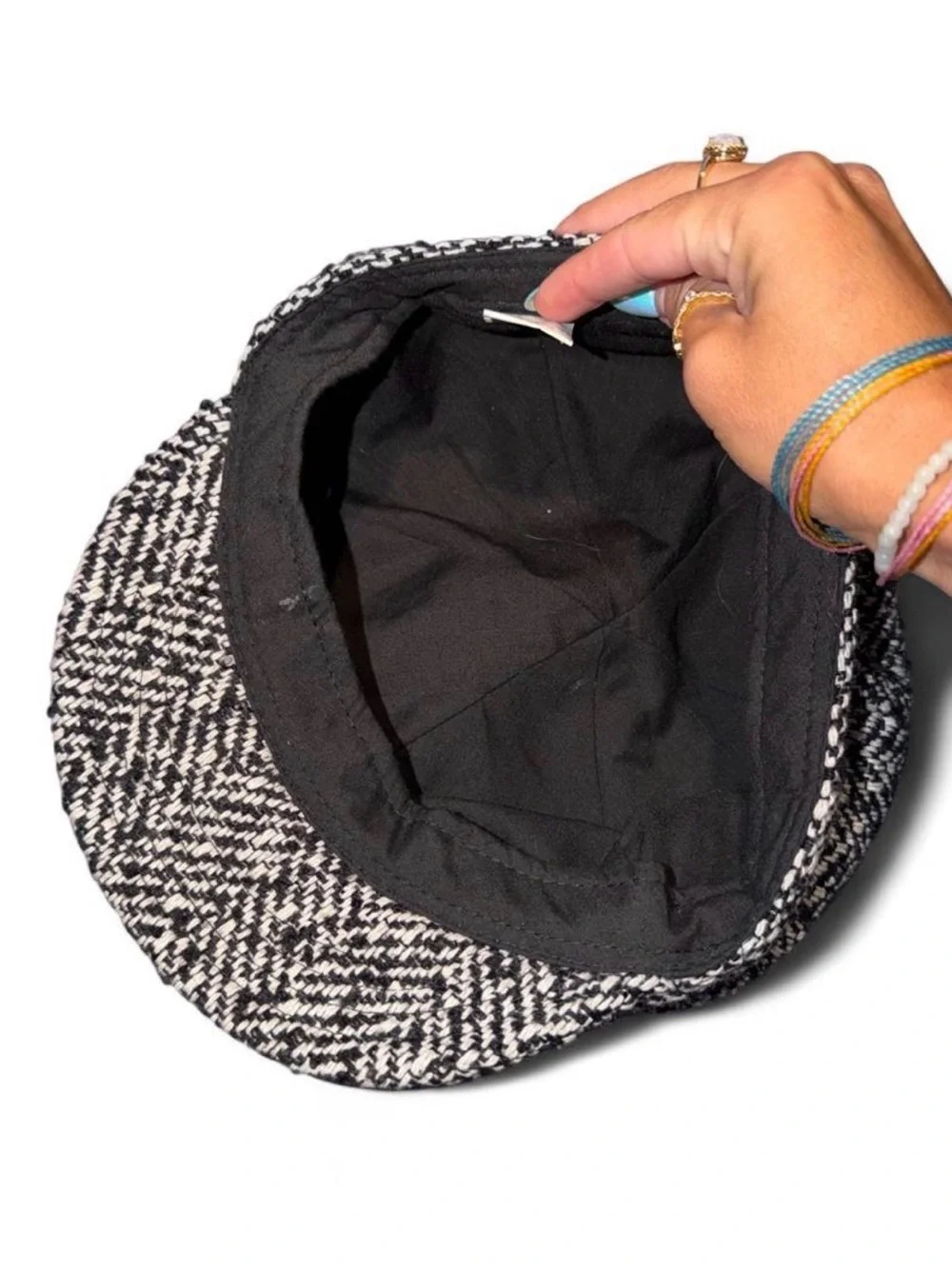 Black & White Knit Baker Boy Cap - Women